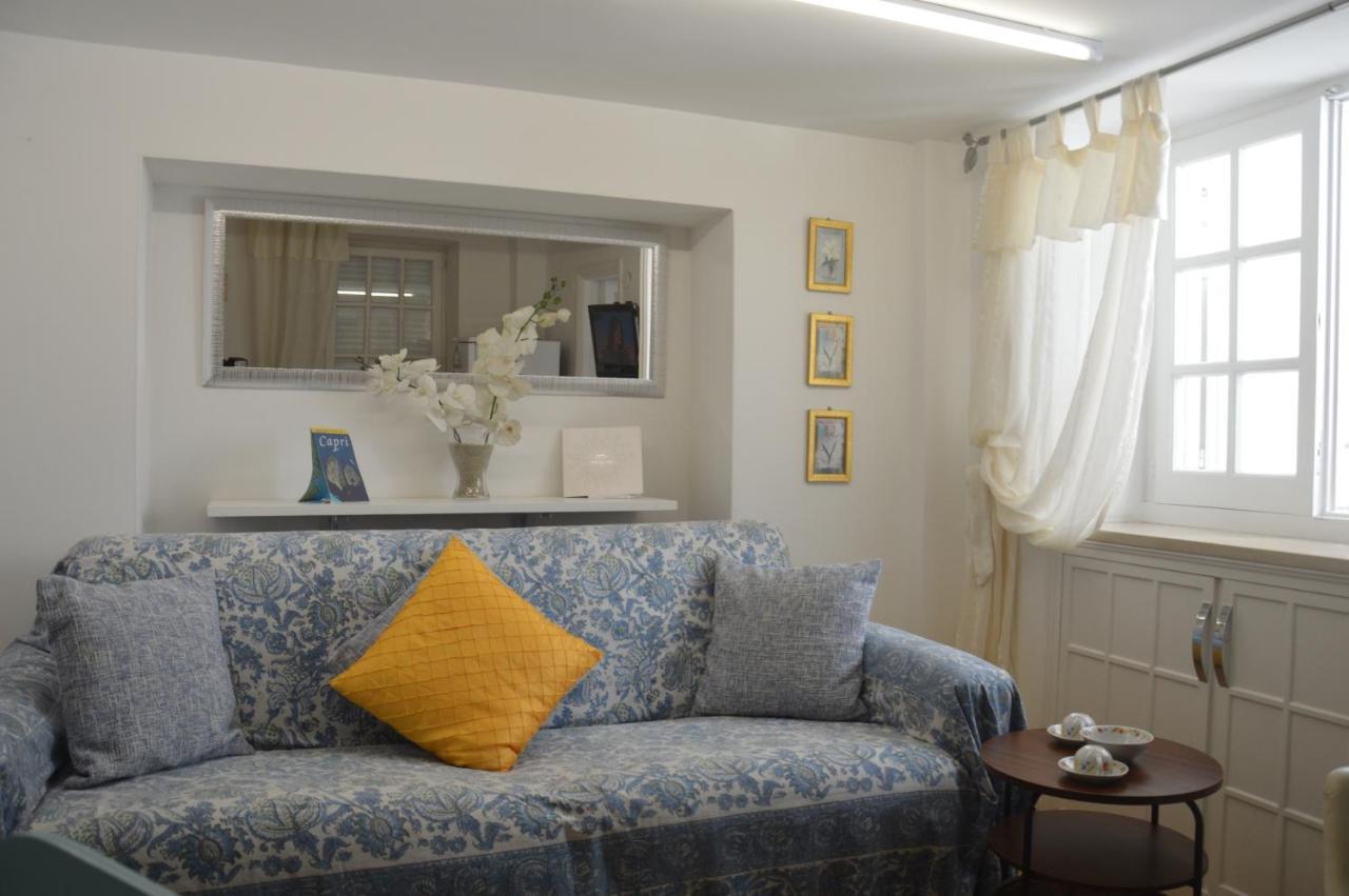 Studio In Pieno Centro Capri Extérieur photo